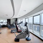 The Bridge - Tranquil Two Bedroom In Sports City